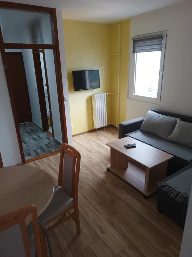 Appartamento Stan Na Dan Im Užice Esterno foto